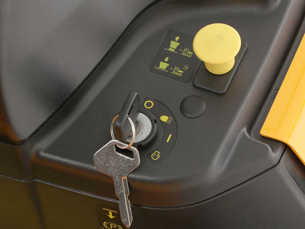 STIGA Estate 598 Ride-On Lawn Tractor