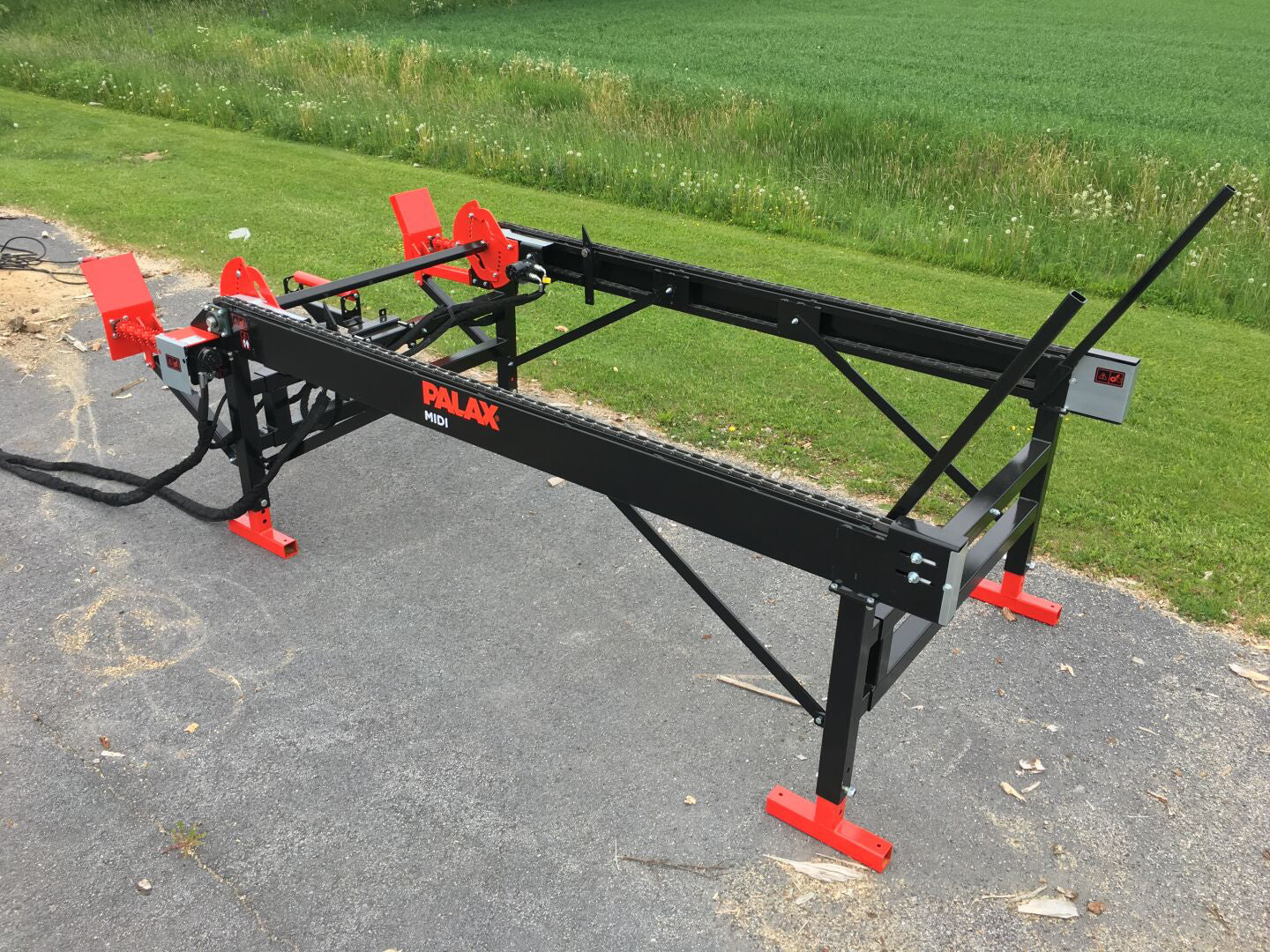 Palax Midi Log Table — Chain-Feed In-Feed Firewood Processor Accessory