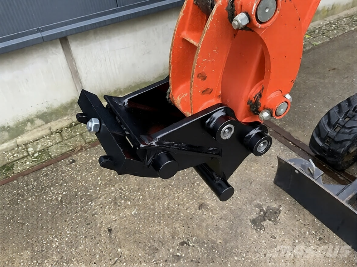 2022 Kubota K008-5 Mini Excavator – 360 h, 3 Buckets Included